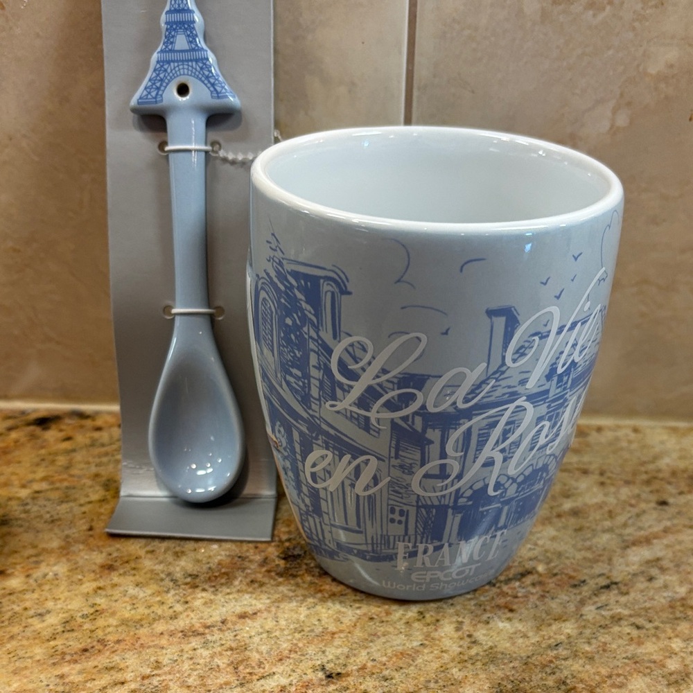 NWT Disney Minnie Mouse Light Blue Paris Mug with Eiffel Spoon Accent - Picture 5 of 8